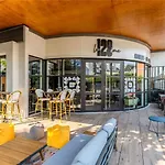 Ibis Centre Hotel 3*