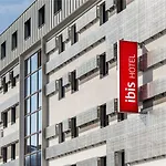 Ibis Centre Hotel 3*