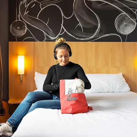 Ibis Centre 3*