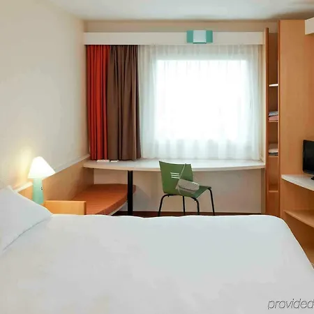 Ibis Centre